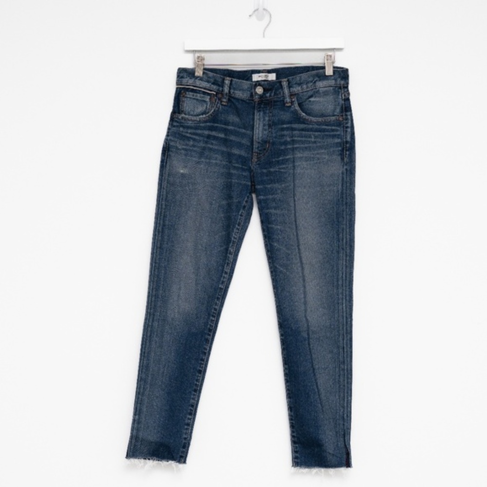 MOUSSY VINTAGE – Mid-Rise Raw Hem Jeans‎